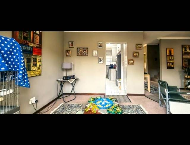 2 BEDROOM TOWNHOUSE FOR SALE IN BIRCHLEIGH